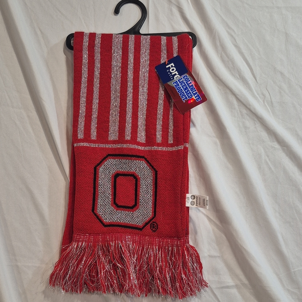Forever Collectibles Red‎ and Gray Scarf